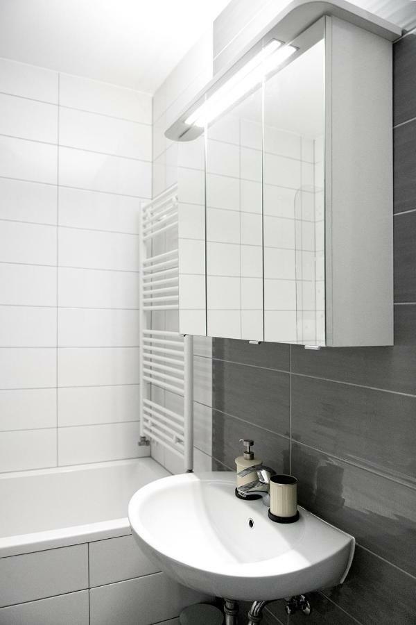 Sauna - Flexible Selfcheckins 6 - Zagreb - Garage - Electric Vehicle Ccharger - Loggia - New - Luxury - Apartments Repinc 6 Exterior foto
